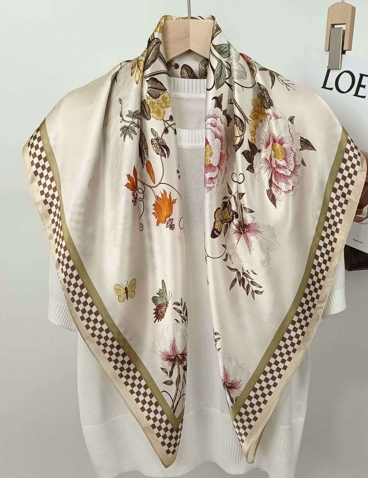 90CM Mulberry Silk Printed Squ - đánh giá và giá Silk Scarf Square